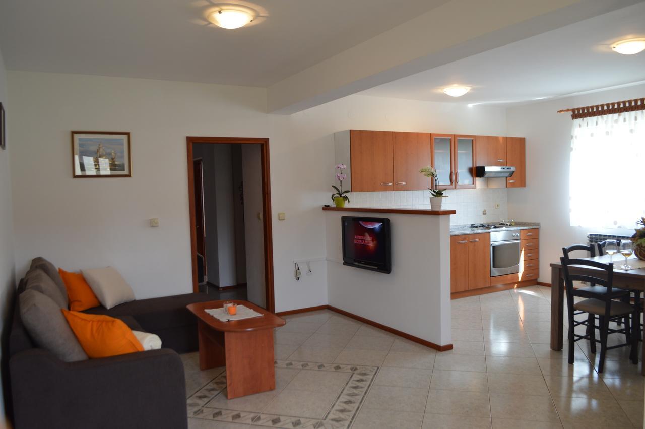 Apartment M&M Marasi Kültér fotó